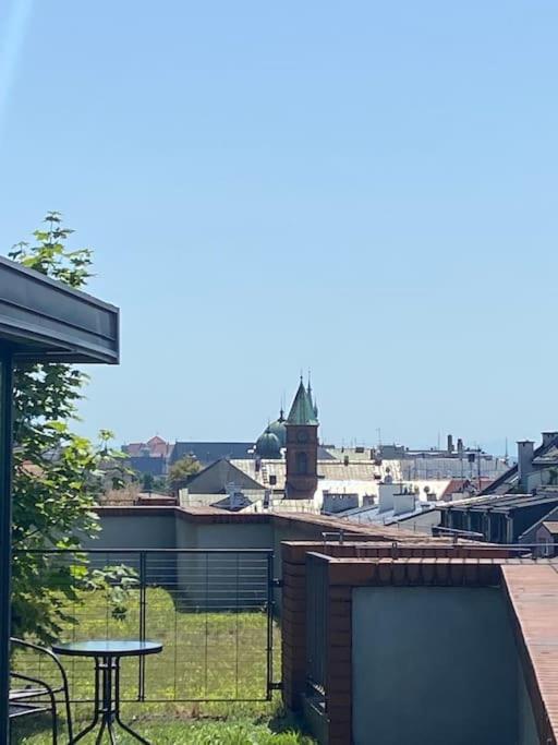 Ladny Apartament W Centrum Krakowa Z Tarasem. Εξωτερικό φωτογραφία